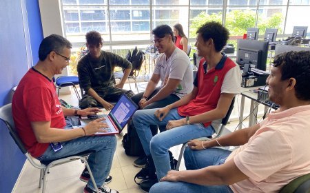 El viaje de ensueño de un grupo de estudiantes colombianos: Nestor Camelo, Adrián Mendoza, Diego Porras y Daniel Turizo a la NASA